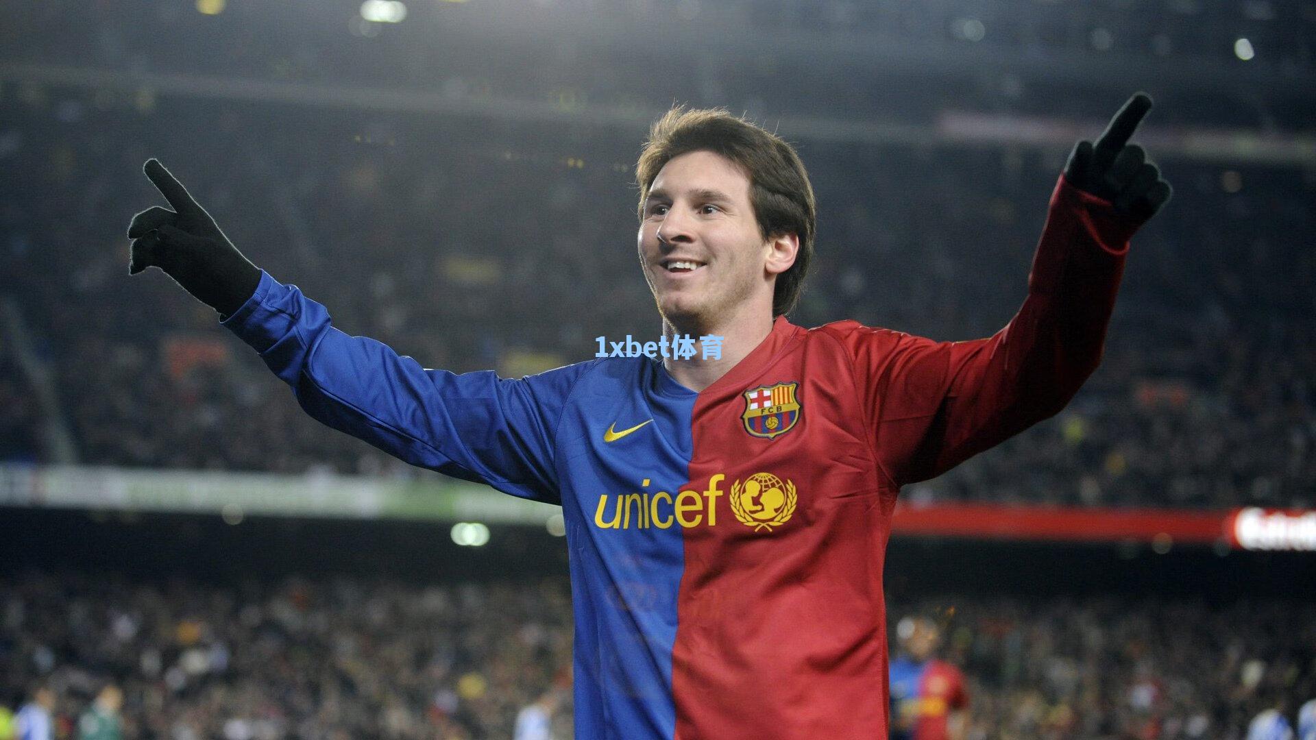 意甲赛场温情反暴力,克雷莫内塞球衣背后印上女性之名,以爱之名反对家庭暴力